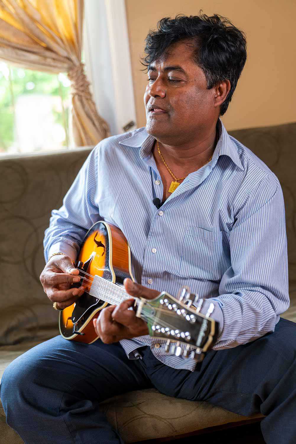Rohingya musician (Photo: Aaron Cohen)