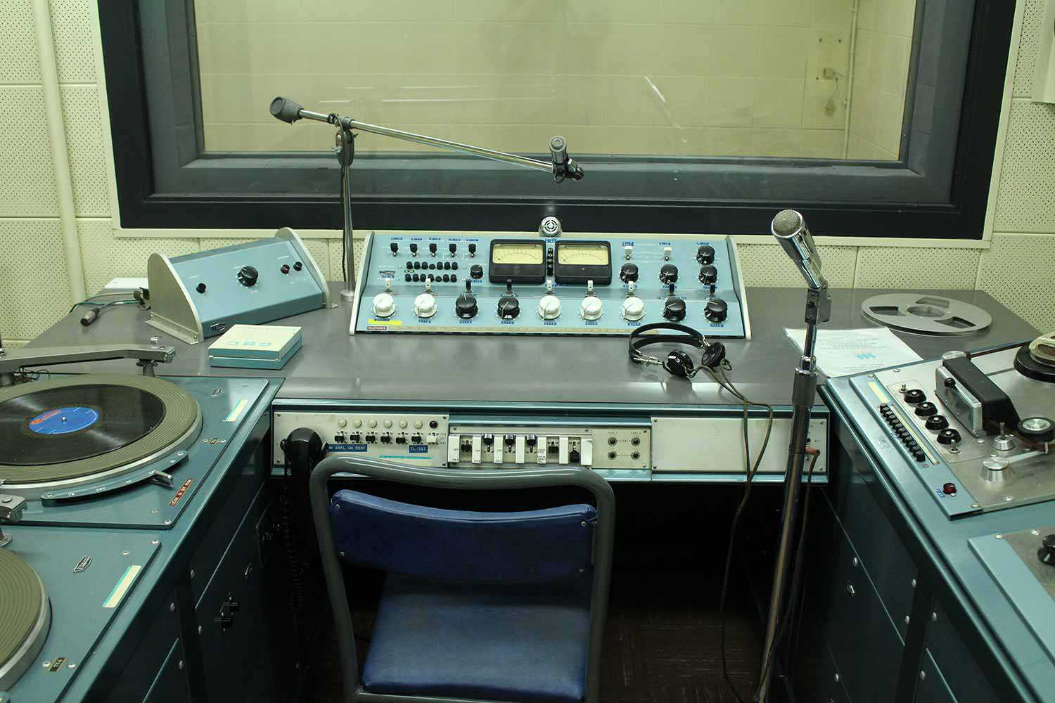 These are the original radio controls for the CBC Studios that would have broadcast to civilians in case of a nuclear disaster. (Photo: Diefenbunker)