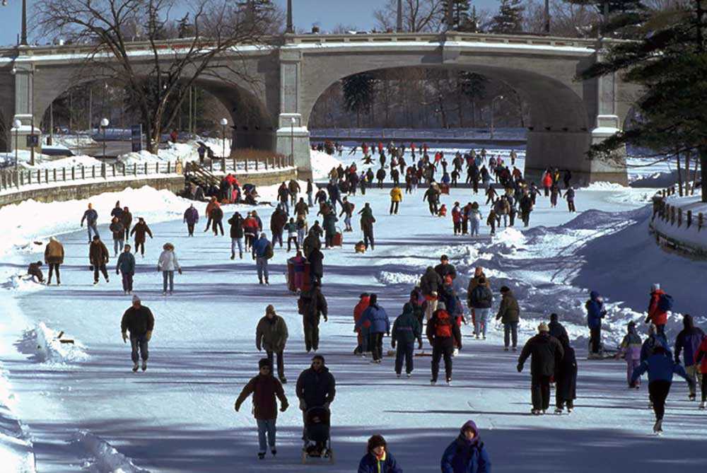 Ottawa’s Rideau Canal – recently designated as a World Heritage Site – is enjoyed by people year-round. © Ontario Tourism 2008