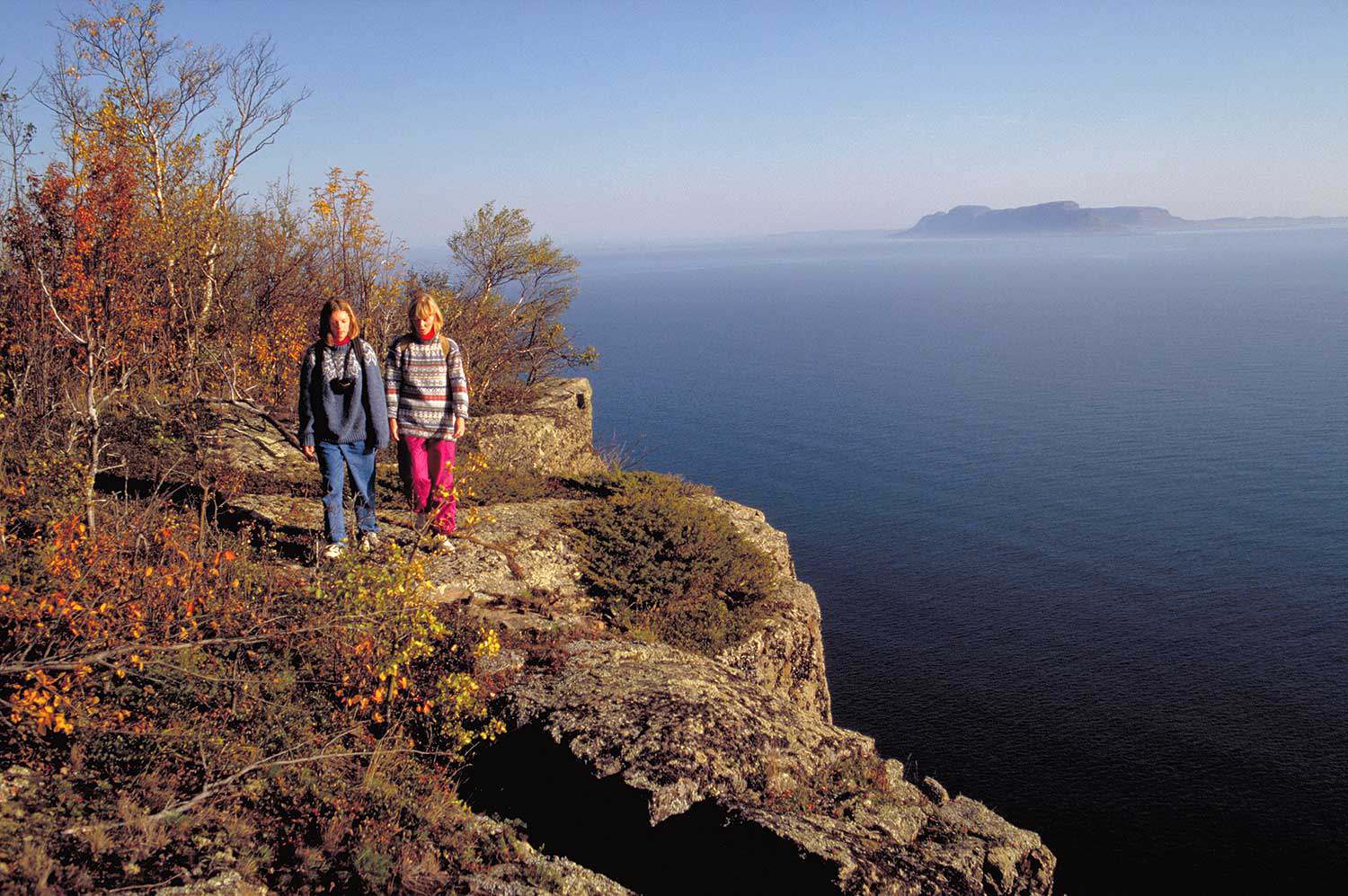 Recreational hiking in the picturesque Thunder Bay area (Photo: Ontario Tourism)